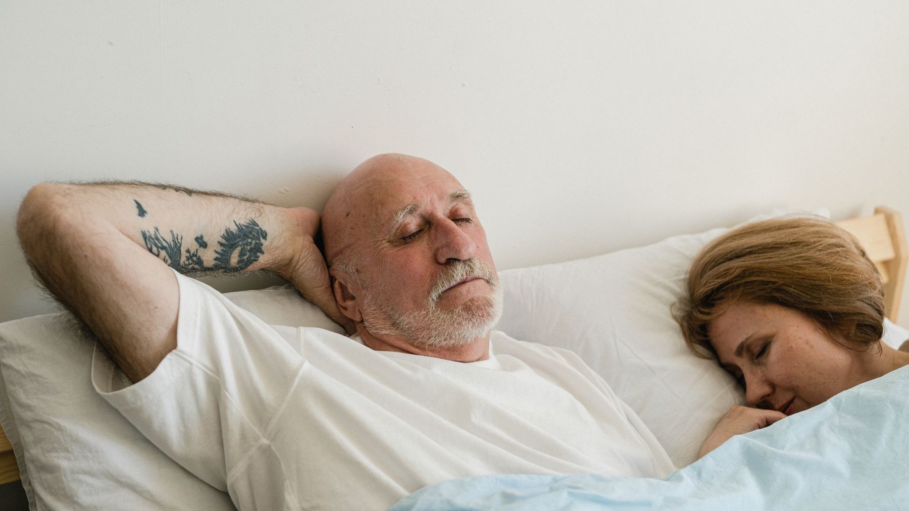 Fatigue après biopsie de prostate : repos, surveillance et signes à ne pas négliger